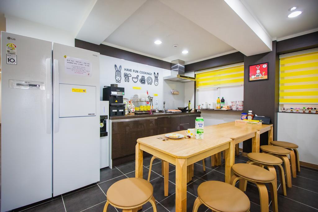 24 Guesthouse Haeundae Premier Busan Exterior photo