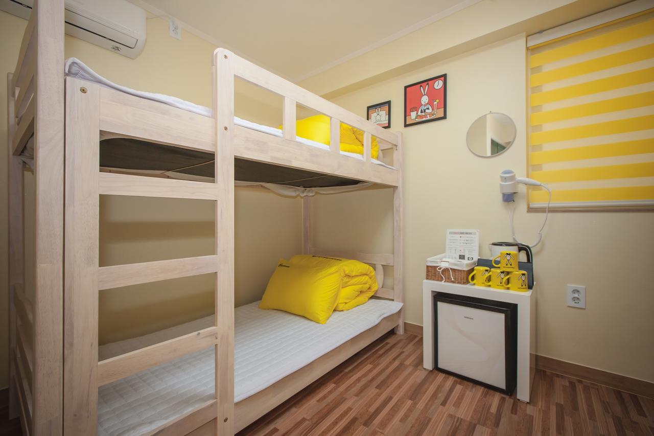 24 Guesthouse Haeundae Premier Busan Room photo